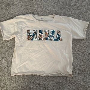 Cream Graphic Tee with 'MAMA' Print
